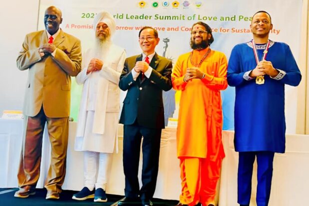 Addressed World Leaders Summit at California - Shree Datta Padmanabh Peeth - 